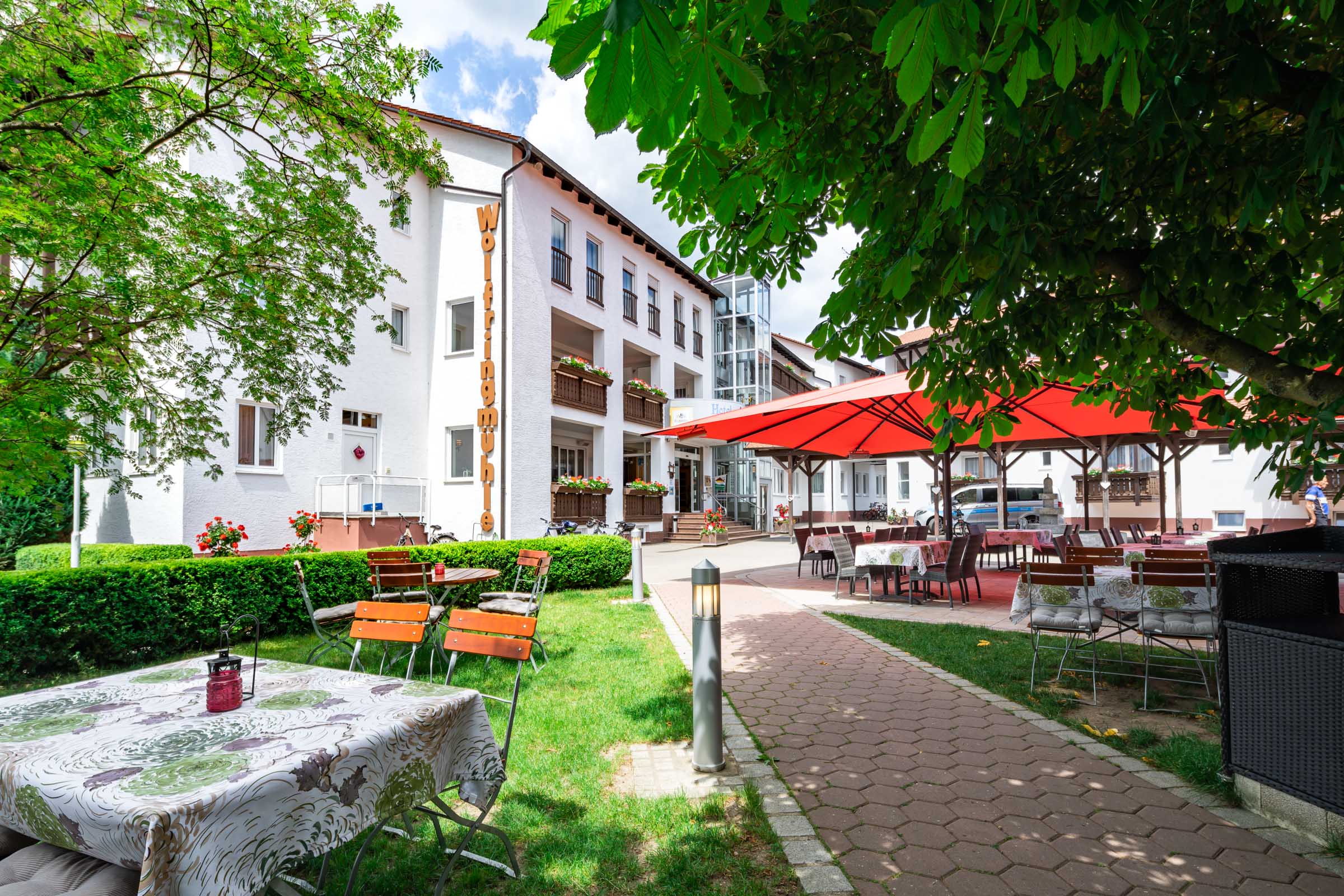 Hotel Gasthof Wolfringmuehle Fensterbach Aussen Biergarten